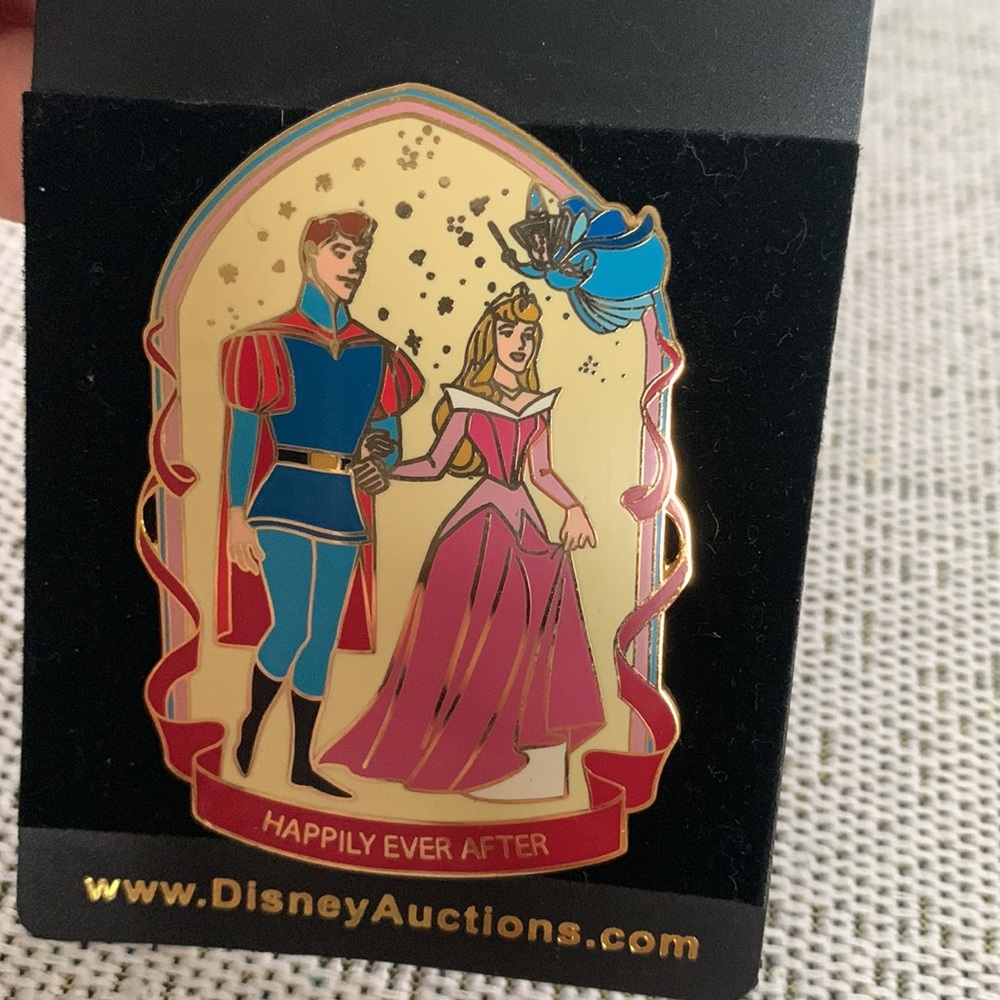 Disney pin Auctions Aurora Happily Ever After LE 100 Pin sleeping beauty - Picture 3 of 12